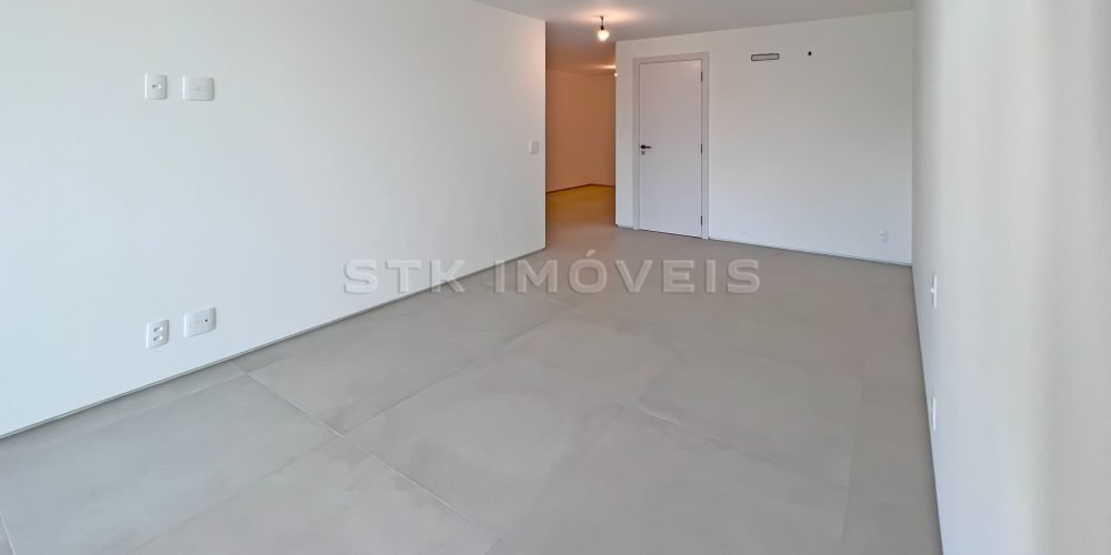 IMG023